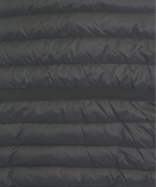 MONCLER S 羽絨夾克/背心