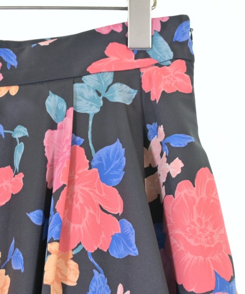 31 Sons de mode 膝上裙