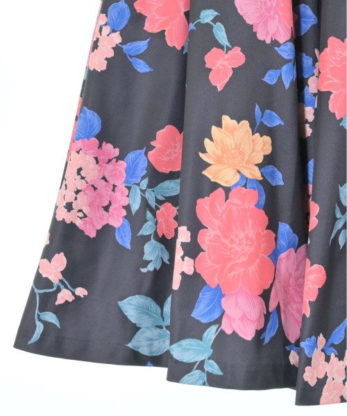 31 Sons de mode 膝上裙