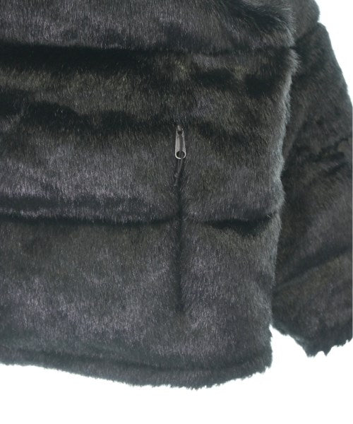 Supreme 羽絨夾克/背心