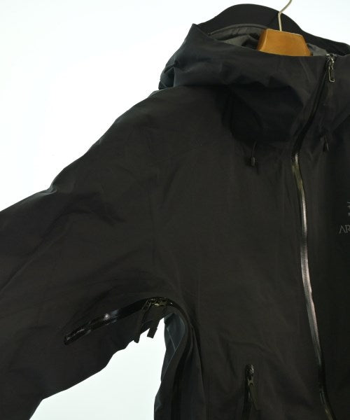 ARC'TERYX 山系外套