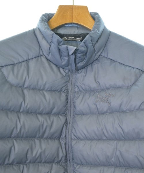 ARC'TERYX 羽絨夾克/背心