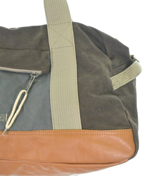 EASTPAK 週末包/旅行包