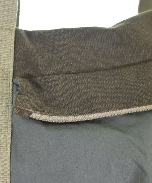 EASTPAK 週末包/旅行包