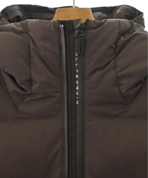 DESCENTE 羽絨夾克/背心