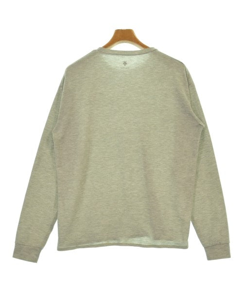 DESCENTE T恤/上衣