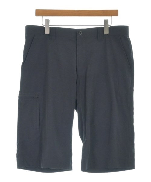 UNDER ARMOUR 短褲