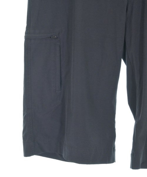 UNDER ARMOUR 短褲