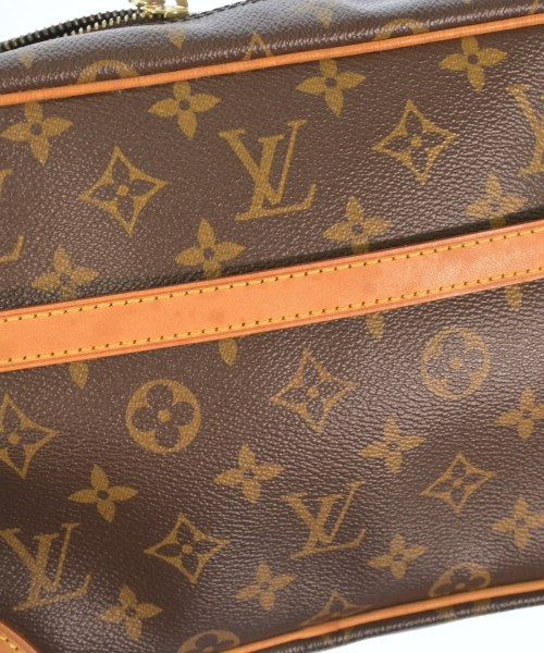 LOUIS VUITTON 肩背包