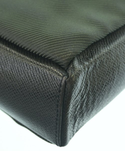 LOUIS VUITTON 肩背包