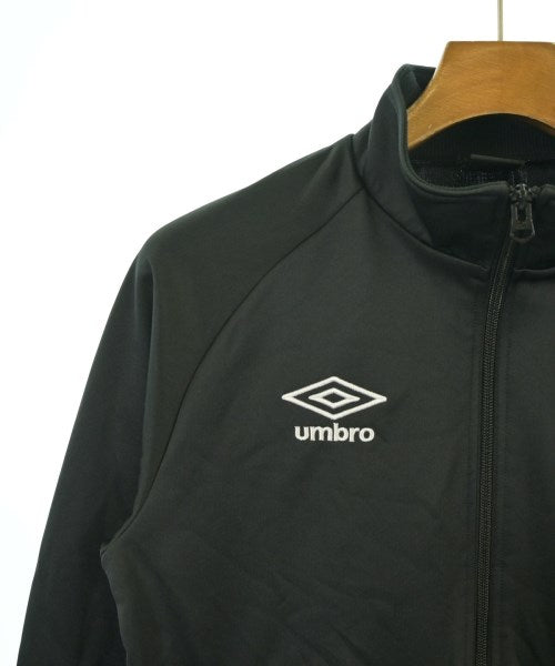 UMBRO T恤/上衣