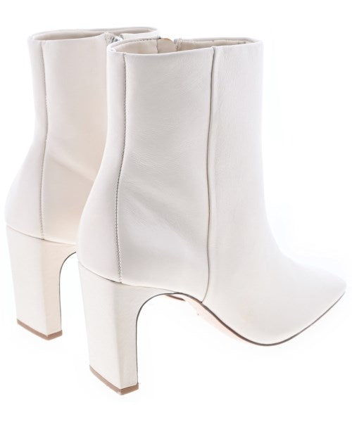 SCHUTZ 靴子