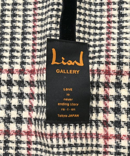 Lion gallery 披肩