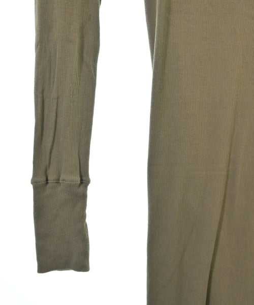 CVTVLIST T恤/上衣