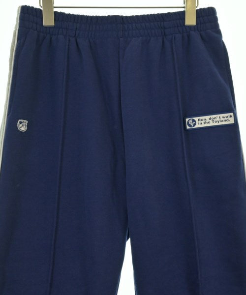 Boys In Toyland 運動