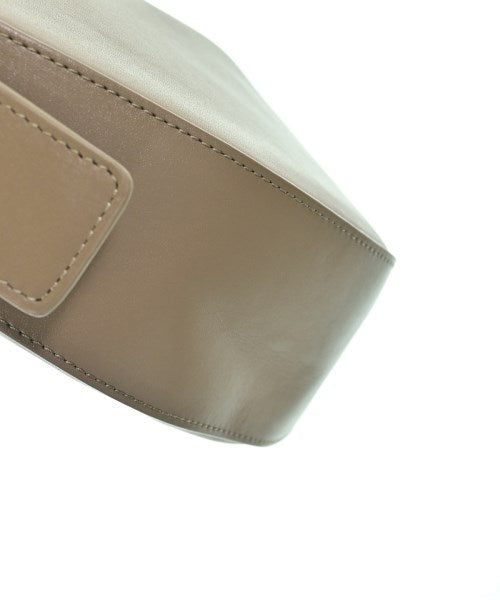 2.718 肩背包