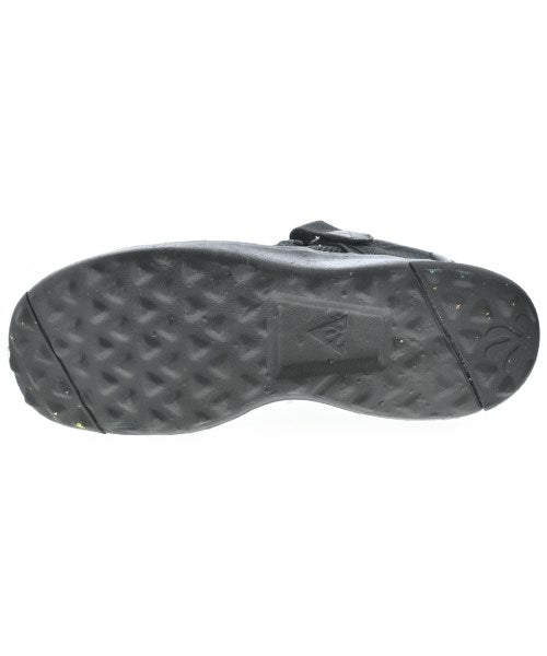 WASTED COLLECTIVE 運動鞋