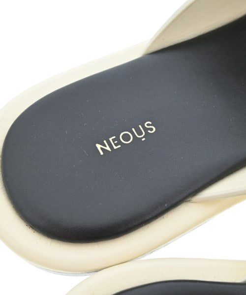 Neous 涼鞋