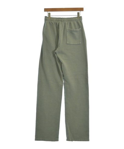 ENTIRE STUDIOS 運動