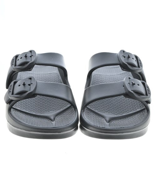 TELIC 涼鞋