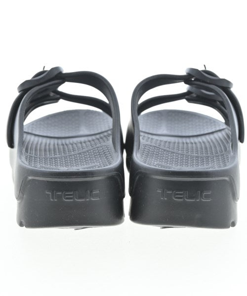 TELIC 涼鞋