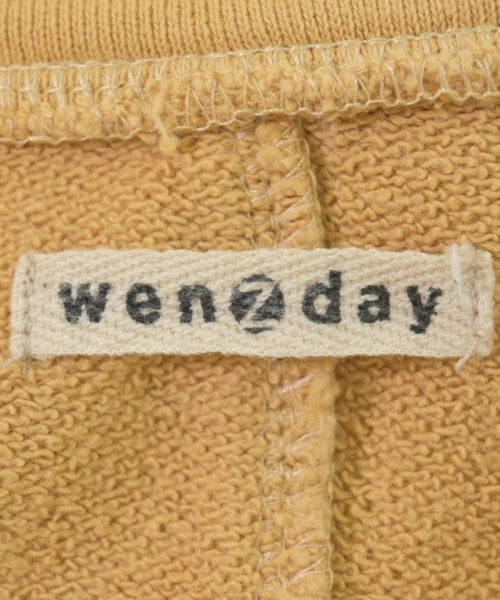 wenzday 運動衫