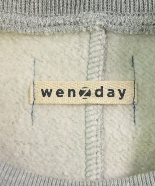 wenzday 運動衫