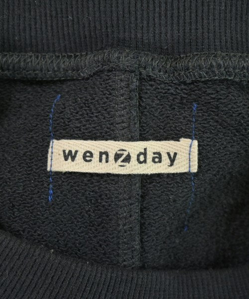 wenzday 運動衫