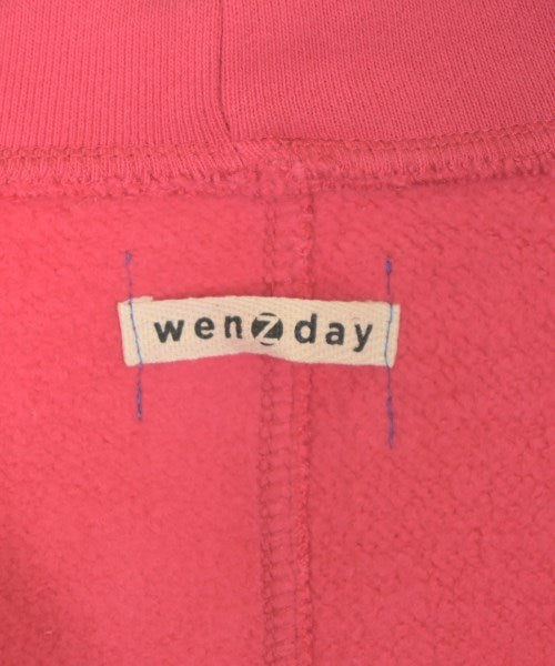 wenzday 連帽衫