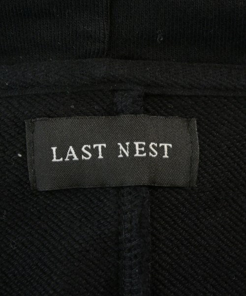 LAST NEST 連帽衫