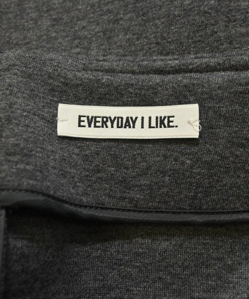 EVERYDAY I LIKE 膝上裙