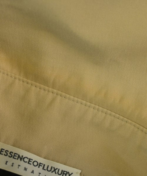ESSENCEOFLUXURY 風衣