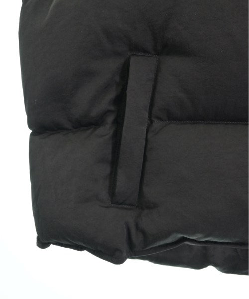 reformed 羽絨夾克/背心