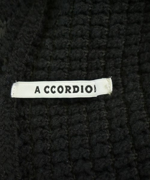 A CCORDION 開襟衫