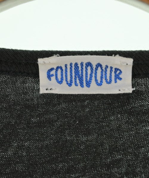 FOUNDOUR T恤/上衣
